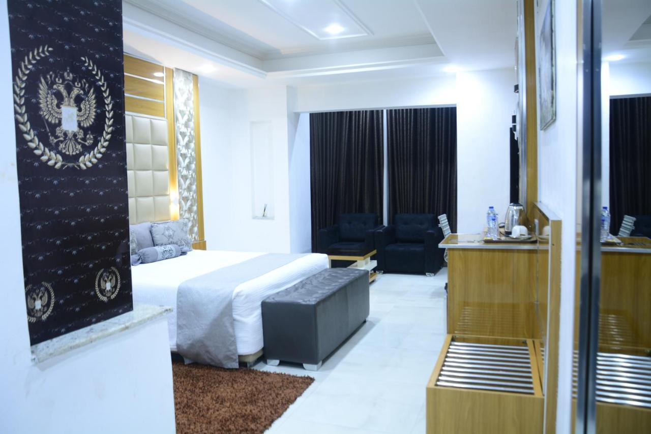 Caesar'S Luxury Hotel 莱基 外观 照片