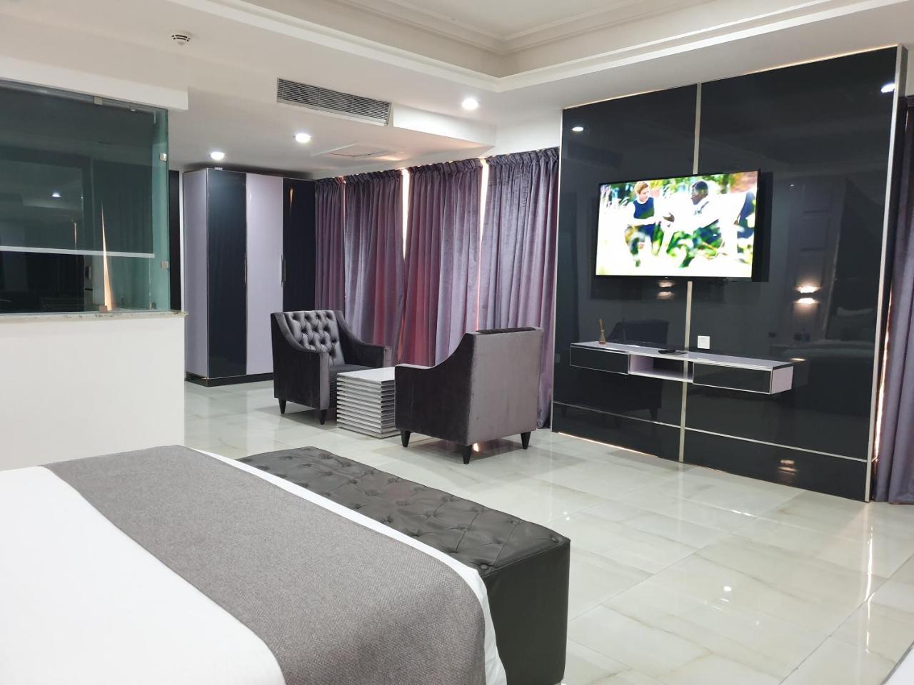 Caesar'S Luxury Hotel 莱基 外观 照片
